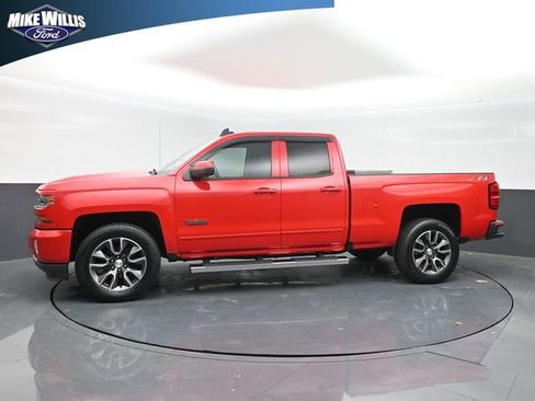 Used 2019 Chevrolet Silverado 1500 LT w/ Texas Edition AWD/4WD image 4