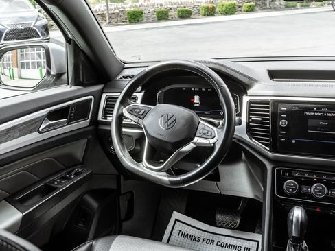Used 2022 Volkswagen Atlas Cross Sport SE AWD/4WD image 12