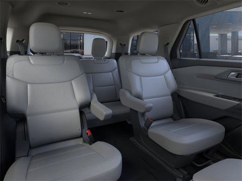 New 2025 Ford Explorer Active w/ Active Comfort Package image 11