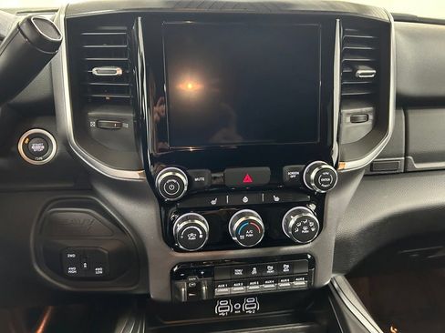 Used 2025 RAM 2500 Big Horn AWD/4WD image 18