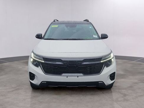 Certified 2024 Kia Seltos X-Line image 2