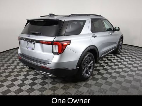 Certified 2025 Ford Explorer Active w/ Active Comfort Package image 4