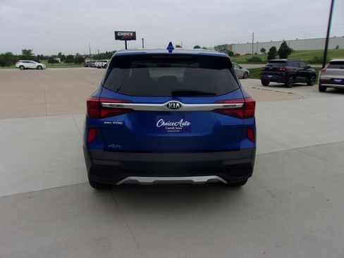 Used 2021 Kia Seltos LX AWD/4WD image 4