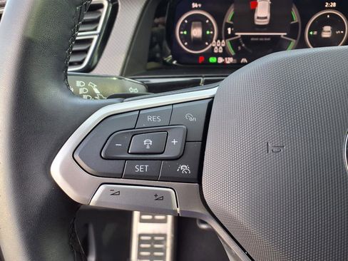 Used 2024 Volkswagen Atlas Peak Edition SE image 46