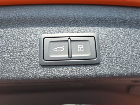 New 2025 Audi Q3 2.0T Premium image 13