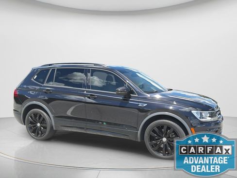 Certified 2020 Volkswagen Tiguan SE R-Line FWD image 4