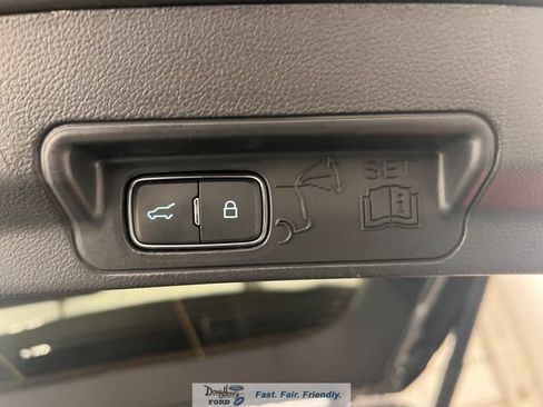 Used 2025 Ford Explorer ST-Line w/ Premium Package RWD image 32