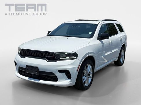 Used 2024 Dodge Durango GT AWD/4WD image 3