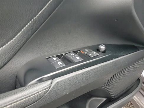 Used 2018 Toyota Camry XSE image 11