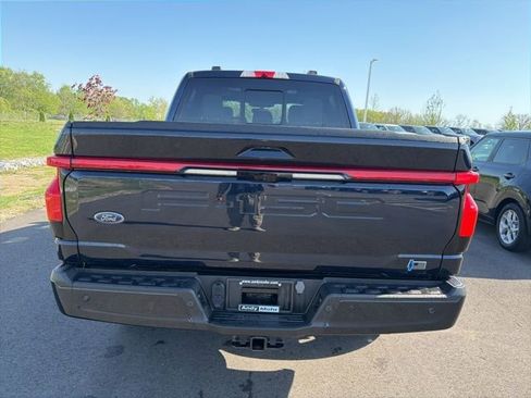 Used 2023 Ford F150 Lightning Platinum AWD/4WD image 10