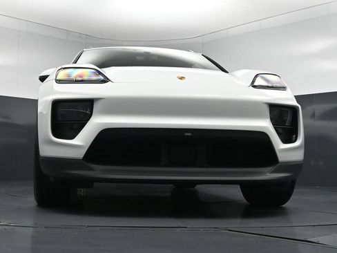 New 2026 Porsche Macan 4 Electric AWD/4WD image 29