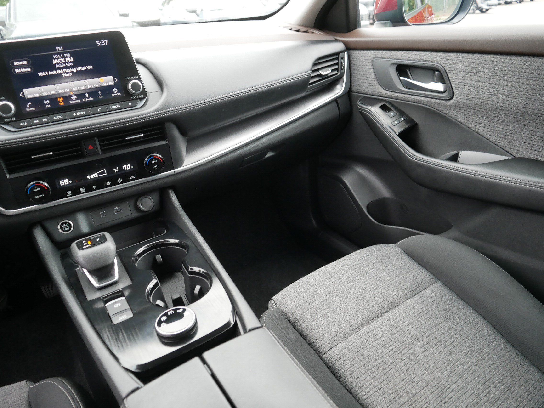 Certified 2023 Nissan Rogue SV AWD/4WD image 11