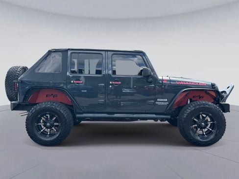 Used 2017 Jeep Wrangler Unlimited Sport w/ Quick Order Package 24S AWD/4WD image 2