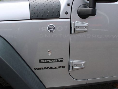 Used 2014 Jeep Wrangler Sport image 22