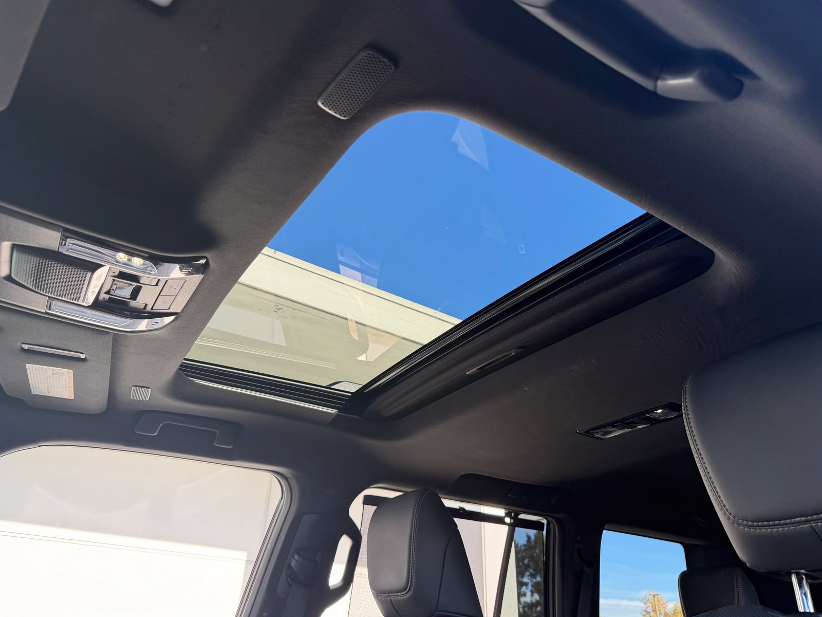Used 2024 Lexus GX 550 AWD/4WD image 12