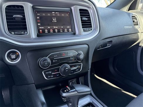 Used 2020 Dodge Charger SXT image 14