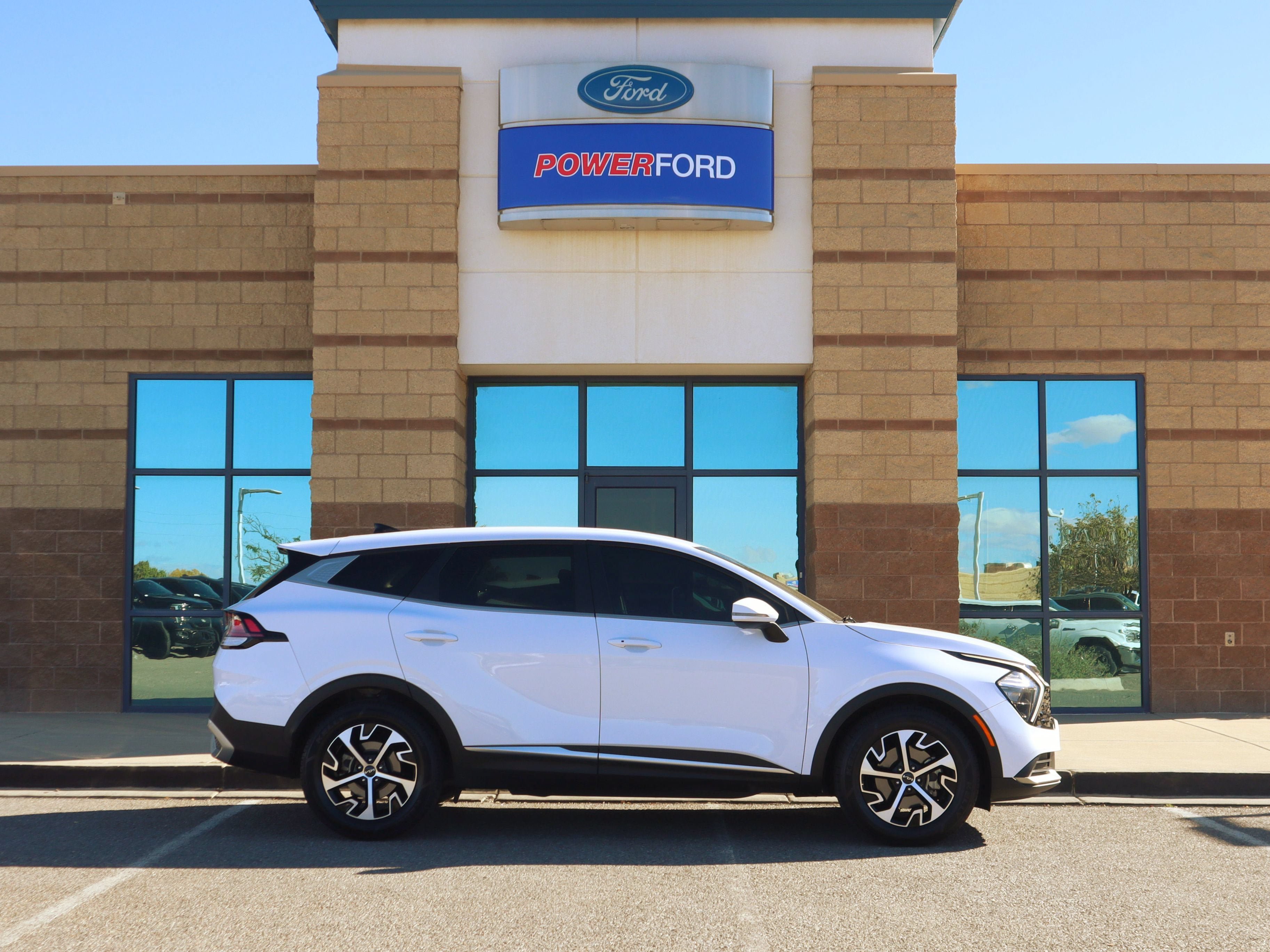 Used 2023 Kia Sportage EX FWD image 5