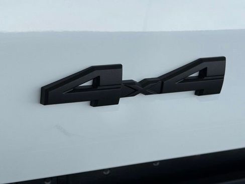 New 2025 Toyota Tacoma SR5 image 12