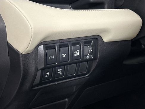 Used 2021 Subaru Ascent Limited w/ Technology Package AWD/4WD image 15
