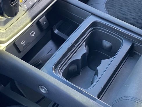 Used 2021 Land Rover Defender 110 SE image 18