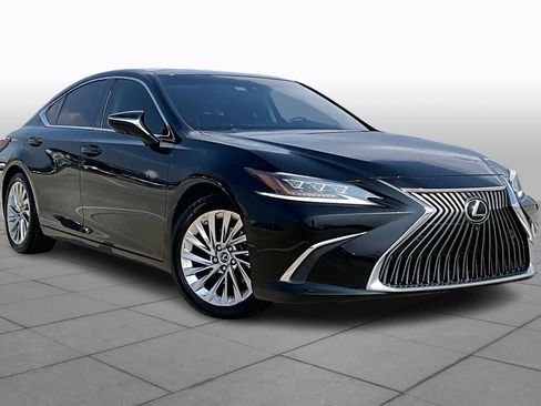 Used 2019 Lexus ES 350 Ultra Luxury w/ Accessory Package 2 image 3