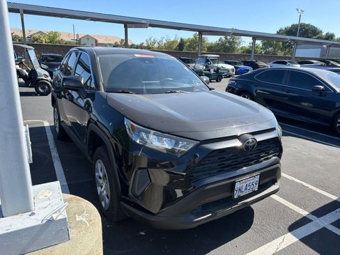 Certified 2022 Toyota RAV4 LE FWD image 2