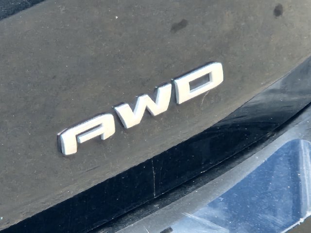 Used 2024 GMC Terrain SLE AWD/4WD image 11