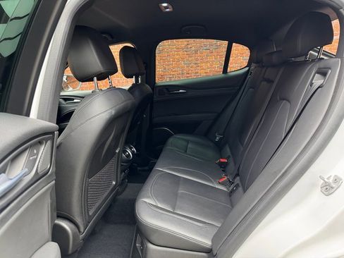Used 2022 Alfa Romeo Stelvio Sprint image 23