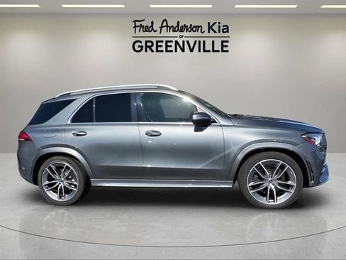 Used 2021 Mercedes-Benz GLE 580 4MATIC image 2