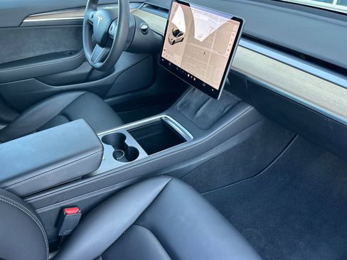 Used 2022 Tesla Model 3 Long Range image 15