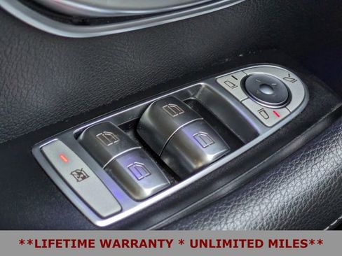 Used 2022 Mercedes-Benz E 350 Sedan image 24