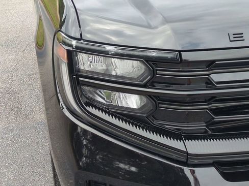 New 2025 Ford Expedition Platinum w/ Stealth Appearance Package image 9