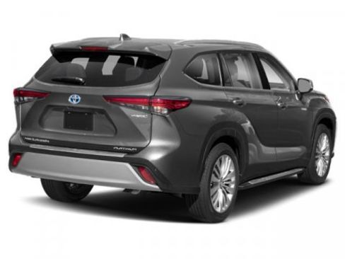 Used 2020 Toyota Highlander Limited image 2