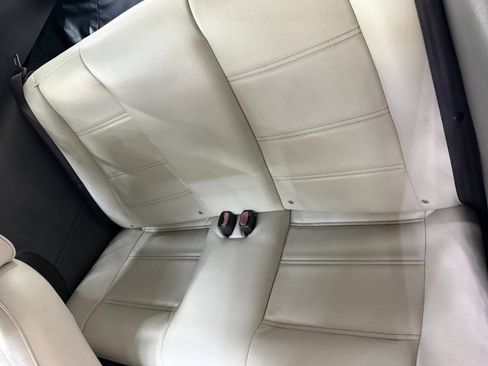 Used 2003 Ford Mustang Convertible RWD image 13