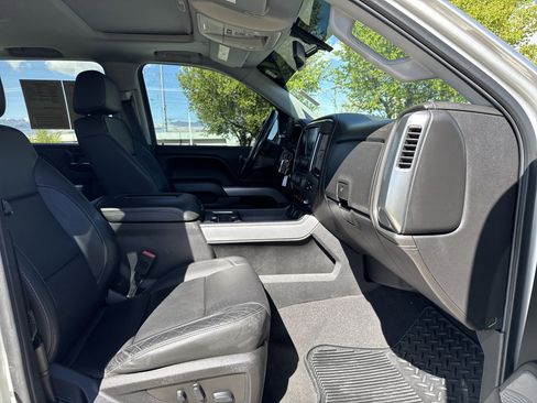 Used 2018 Chevrolet Silverado 1500 LTZ Z71 AWD/4WD image 20