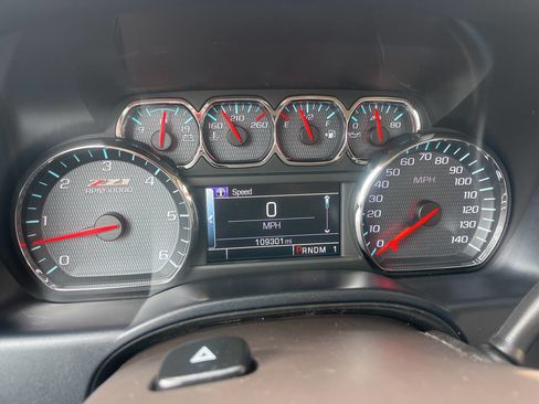 Used 2015 Chevrolet Silverado 2500 LT w/ LT Convenience Package image 29