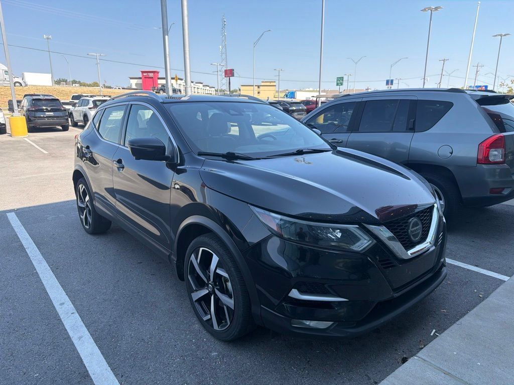 Used 2022 Nissan Rogue Sport SL w/ Premium Package AWD/4WD image 3