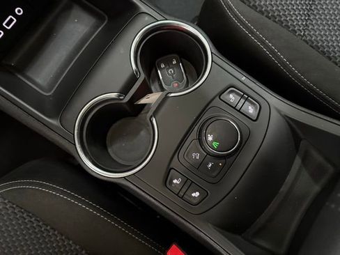 Certified 2023 GMC Terrain SLE w/ Driver Convenience Package image 29