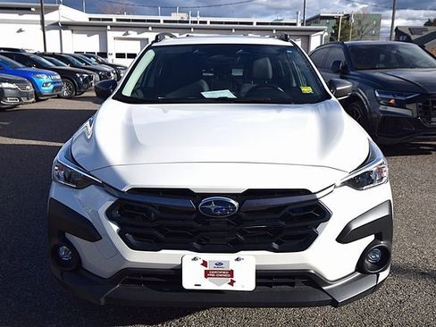 Used 2025 Subaru Crosstrek 2.0i Premium image 4