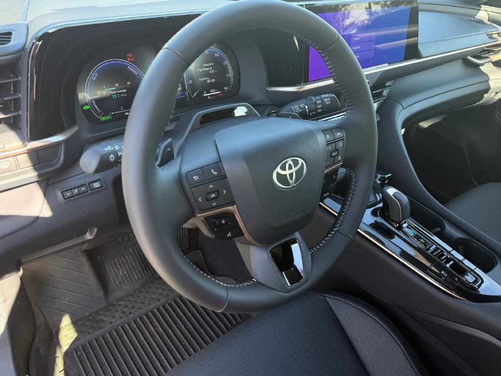Certified 2026 Toyota Crown Signia w/ Advanced Technology Package AWD/4WD image 27