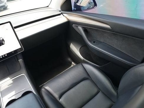 Used 2023 Tesla Model Y Long Range AWD/4WD image 25