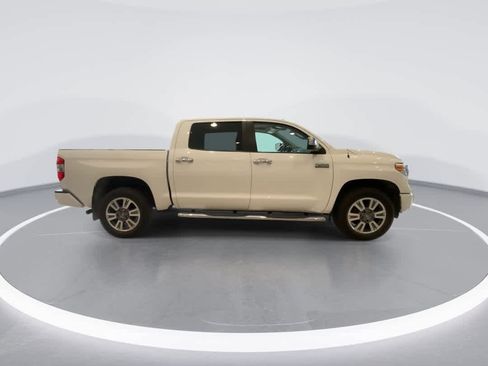 Used 2018 Toyota Tundra Platinum AWD/4WD image 9