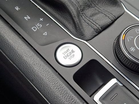 Certified 2021 Volkswagen Atlas SE AWD/4WD image 25
