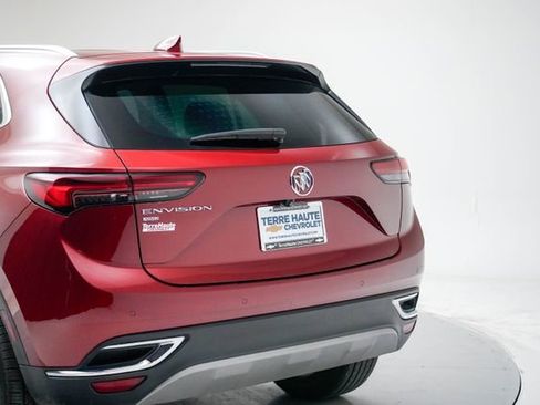 Used 2023 Buick Envision Essence image 4