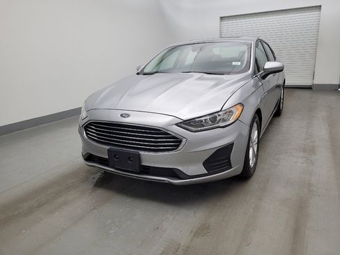 Used 2020 Ford Fusion SE image 15