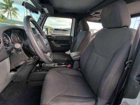 Used 2017 Jeep Wrangler Sport w/ Mopar Black Appearance Group image 20