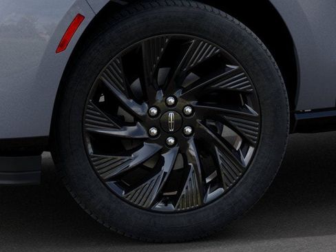 New 2027 Lincoln Navigator L Reserve AWD/4WD image 18