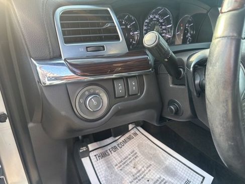 Used 2011 Lincoln MKS image 28