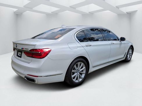 Used 2018 BMW 750i xDrive AWD/4WD image 3