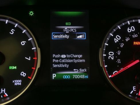 Used 2020 Toyota RAV4 XLE AWD/4WD image 36